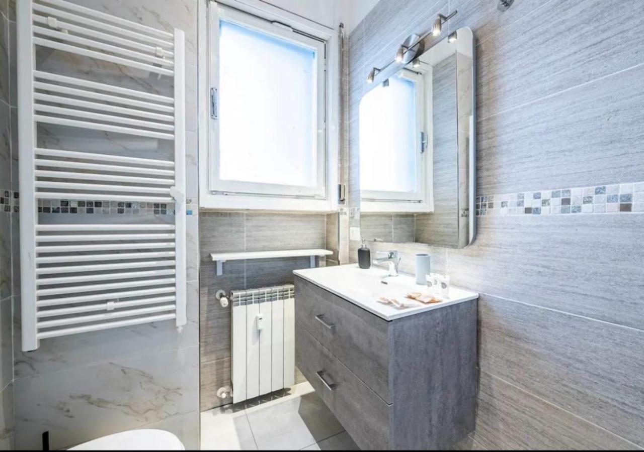 La Suite Di Tommy Con Parcheggio Privato Florença Exterior foto